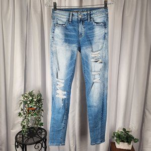 American Eagle Outfitters Size 0 Short | 26.5" inseam | Distressed | Jegging